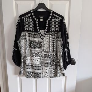 Napa Valley Women's Black & White Embroidered Bohemian V-Neck Tunic Top